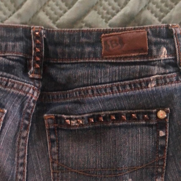 ❤️ B Venice Jean Shorts - Distressed with Studs - Picture 7 of 7